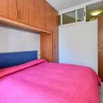 1 Bedroom Pet-Friendly Apartment In Nervi