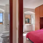 1 Bedroom Pet-Friendly Apartment In Nervi